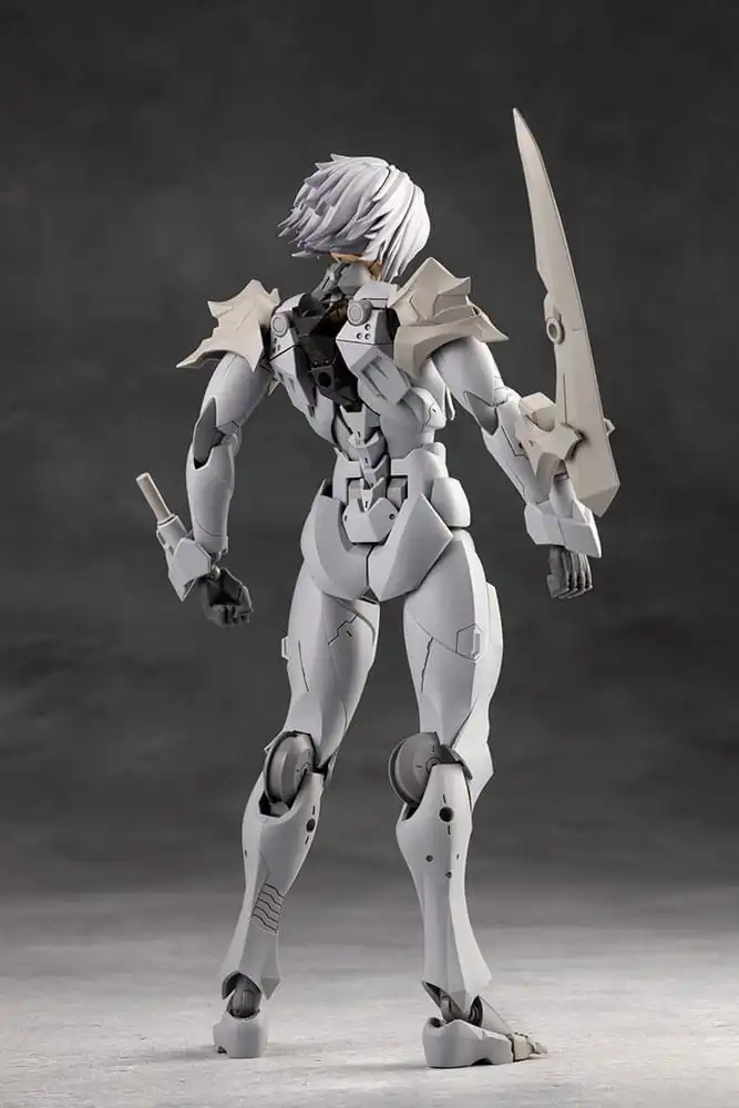 Megalomaria Unlimited Universe Model Kit Zirconia 18 cm